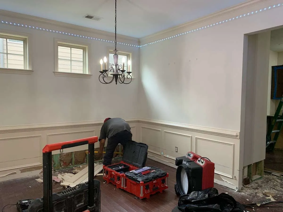 Restoration technician with professional equipment in Fort Lauderdale
